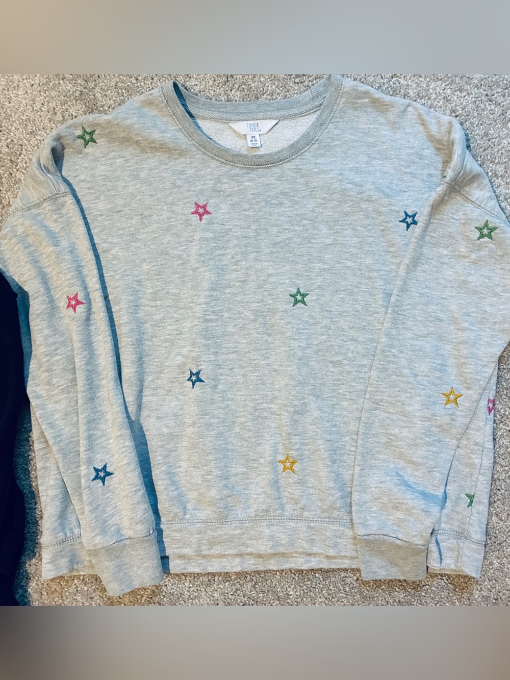 NWOT Time and Tru 2 Pack Light Gray Sweatshirt w Star Embroidery + Daisy Black